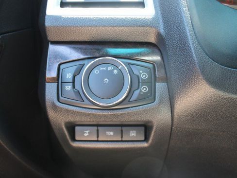Used 2012 Ford Explorer Limited FWD image 39