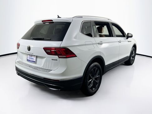 Used 2022 Volkswagen Tiguan SE image 5