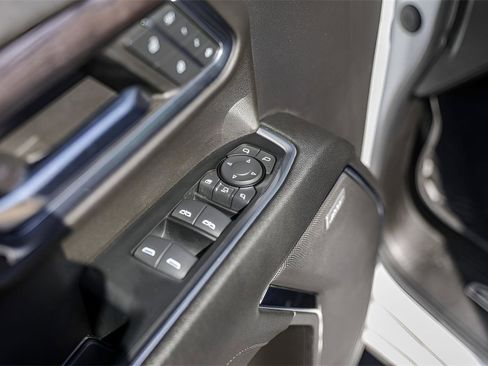 Used 2024 Chevrolet Silverado 2500 LTZ w/ LTZ Plus Package image 22