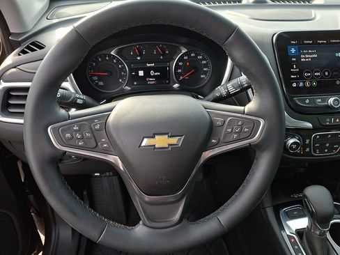 Used 2024 Chevrolet Equinox Premier AWD/4WD image 15