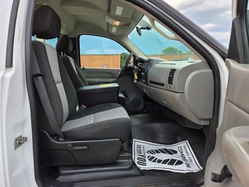 Used 2008 Chevrolet Silverado 3500 W/T RWD image 10
