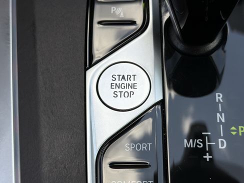Used 2022 BMW X5 sDrive40i w/ Parking Assistance Package RWD image 11