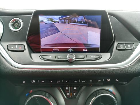 Used 2021 Chevrolet Blazer LT FWD image 27