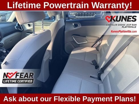 Used 2025 Kia Soul LX image 28