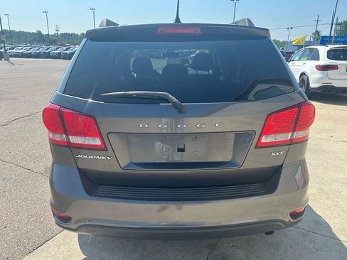 Used 2014 Dodge Journey SXT w/ Quick Order Package 22C FWD image 6