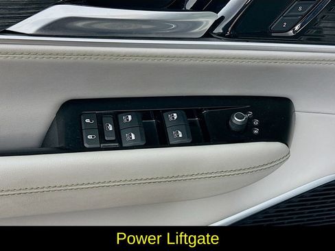 Used 2022 Jeep Wagoneer Series II image 24