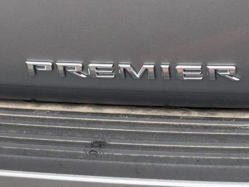 New 2026 Chevrolet Suburban Premier RWD image 9