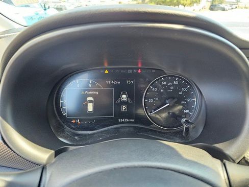 Used 2022 Nissan Kicks SV image 28