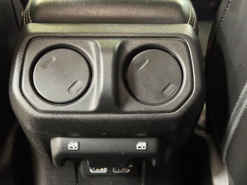 Used 2020 Jeep Gladiator Overland AWD/4WD image 20