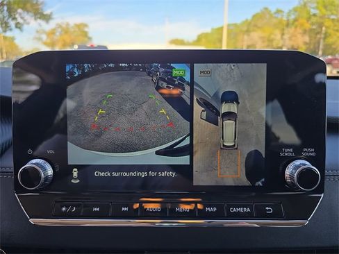 Used 2024 Mitsubishi Outlander SE Black Edition image 18