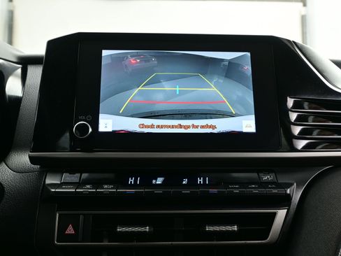 Used 2025 Toyota Camry LE image 17