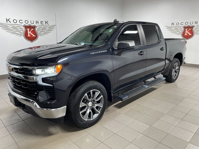 Used 2024 Chevrolet Silverado 1500 LT AWD/4WD image 3