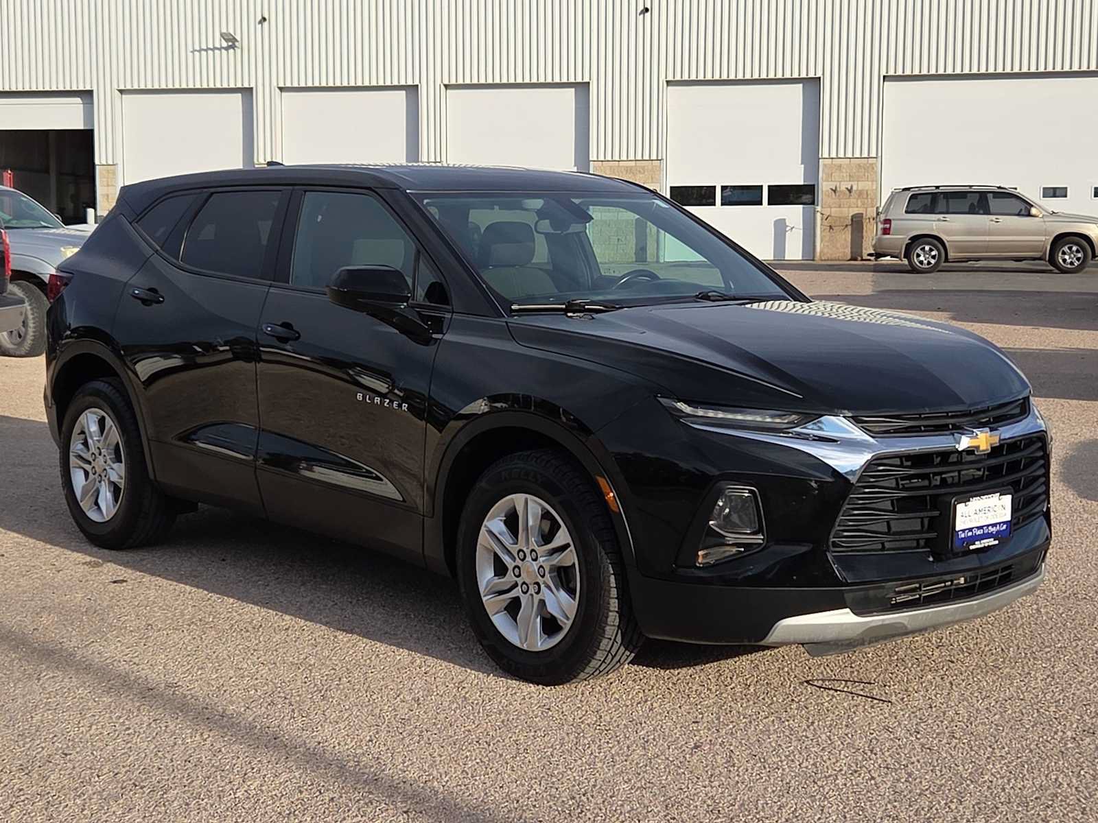 Used 2020 Chevrolet Blazer LT FWD image 2