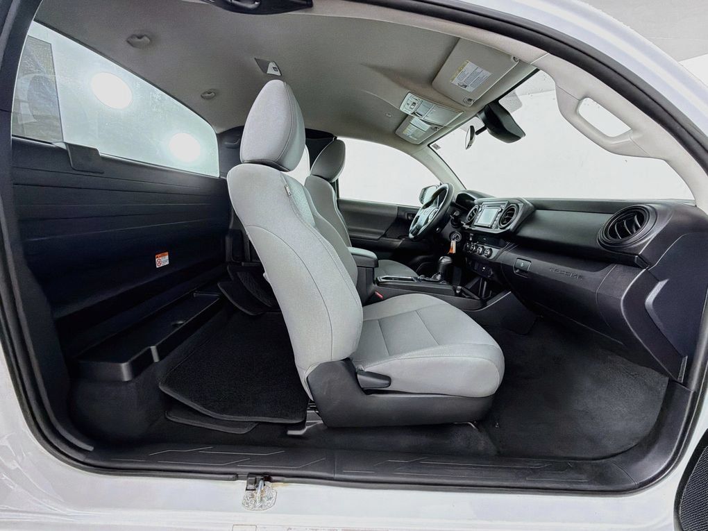 Used 2019 Toyota Tacoma SR AWD/4WD image 32