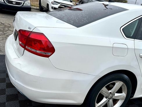 Used 2014 Volkswagen Passat 2.5 SE image 14