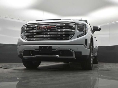 New 2026 GMC Sierra 1500 Denali w/ Denali Reserve Package AWD/4WD image 36