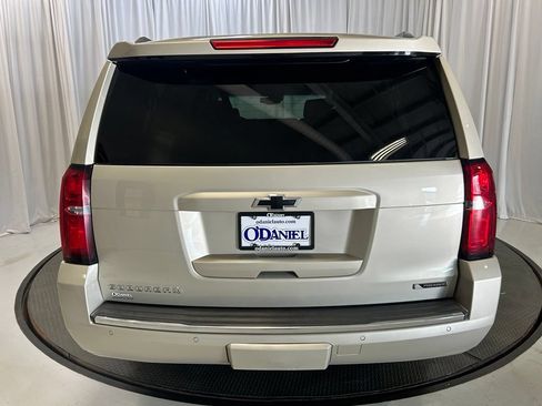 Used 2017 Chevrolet Suburban Premier AWD/4WD image 30