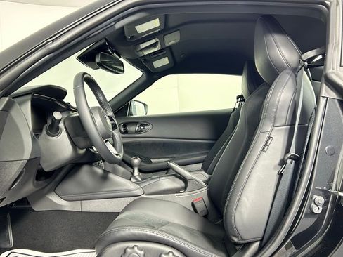 Used 2025 Nissan Z Performance w/ Floor Mat Package image 29