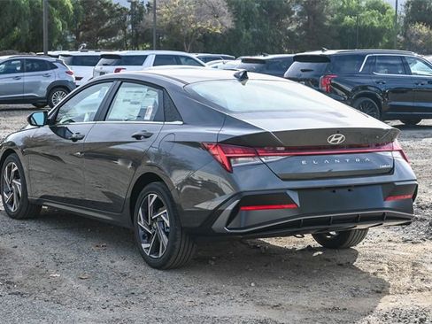 New 2026 Hyundai Elantra Limited image 10