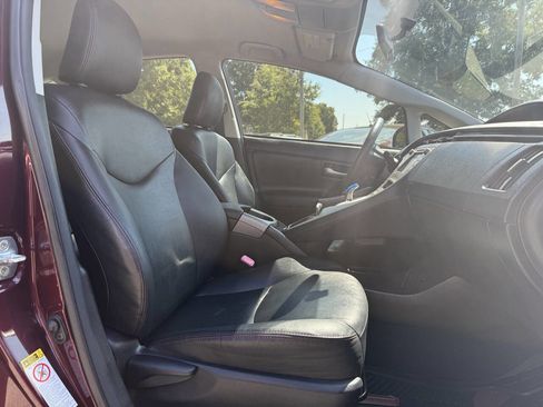 Used 2013 Toyota Prius Three image 14