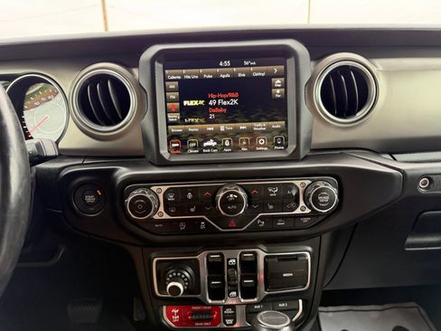 Used 2020 Jeep Gladiator Rubicon image 14