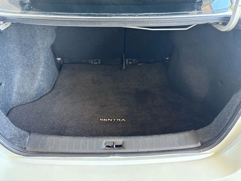 Used 2017 Nissan Sentra SV image 25