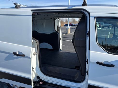 Used 2022 Ford Transit Connect XL image 24
