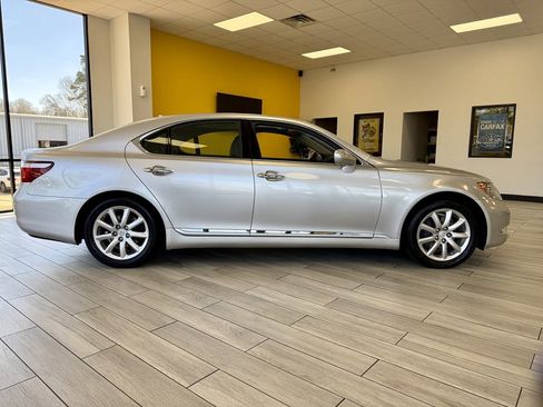 Used 2007 Lexus LS 460 image 5