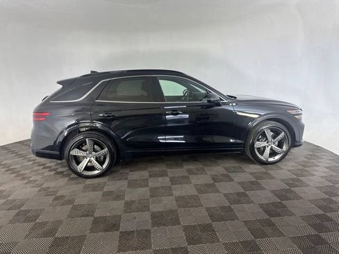 Used 2025 Genesis GV70 3.5T Sport w/ Sport Advanced Package AWD/4WD image 6