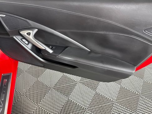 Used 2019 Chevrolet Corvette Stingray Coupe RWD image 26