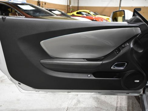 Used 2010 Chevrolet Camaro SS w/ RS Package RWD image 11