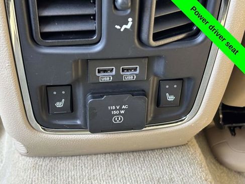 Used 2014 Jeep Grand Cherokee Overland image 31