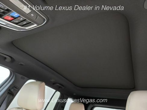 Used 2024 Jeep Grand Cherokee Limited w/ Luxury Tech Group II AWD/4WD image 14