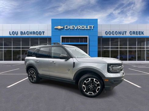 Used 2023 Ford Bronco Sport Outer Banks w/ Tech Package AWD/4WD image 1