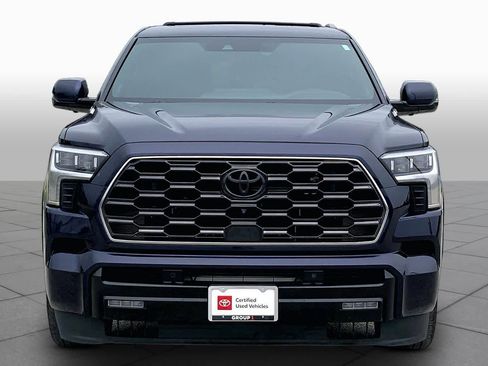 Used 2025 Toyota Sequoia Platinum AWD/4WD image 4