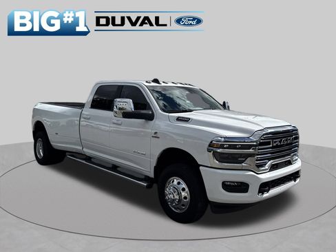 Used 2026 RAM 3500 Laramie AWD/4WD image 1