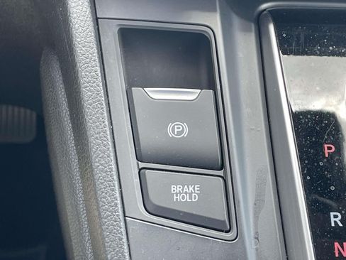 Used 2018 Honda CR-V Touring image 28