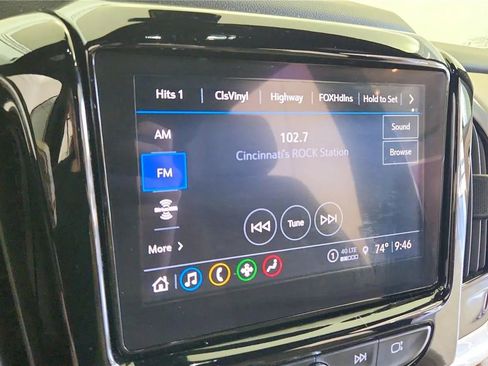 Used 2023 Chevrolet Traverse LT FWD image 28