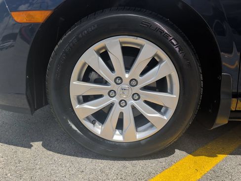 Used 2018 Honda Odyssey LX image 4