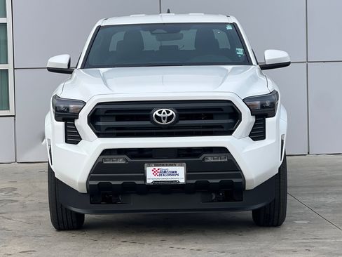 New 2026 Toyota Tacoma SR5 image 6