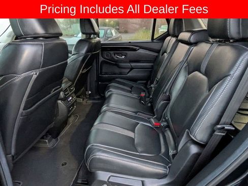 Used 2025 Honda Pilot Touring image 14