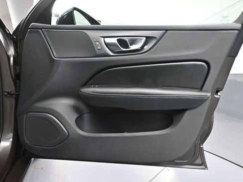 Used 2024 Volvo S60 B5 Core FWD image 44