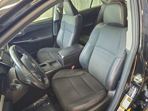 Used 2017 Toyota Camry SE image 15