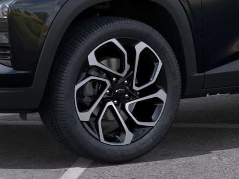 New 2026 Chevrolet Trax RS w/ Sunroof Package FWD image 9