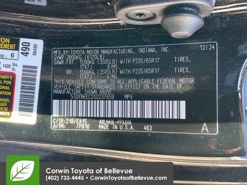 Used 2025 Toyota Sienna XLE image 24