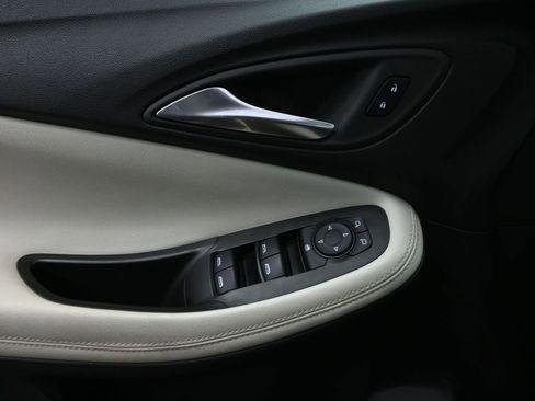 Used 2024 Buick Encore GX Preferred image 18