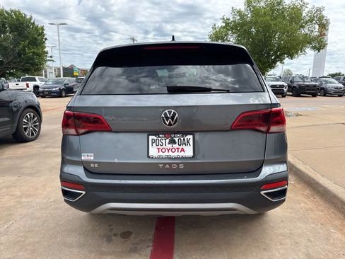 Used 2024 Volkswagen Taos SE FWD image 6
