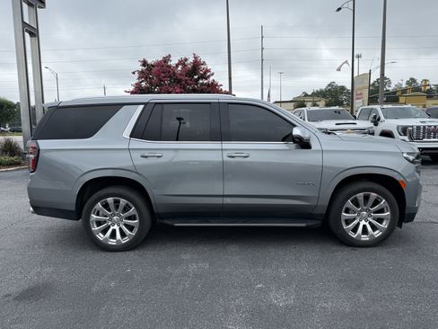 Used 2023 Chevrolet Tahoe Premier AWD/4WD image 12