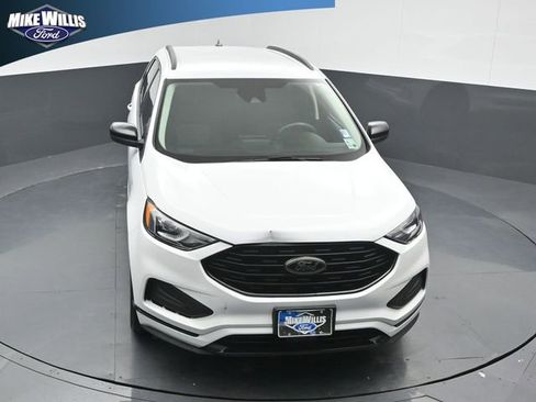 Used 2022 Ford Edge SE w/ Black Appearance Package image 10