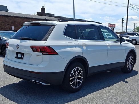 Used 2019 Volkswagen Tiguan SE w/ Panoramic Sunroof Package AWD/4WD image 4